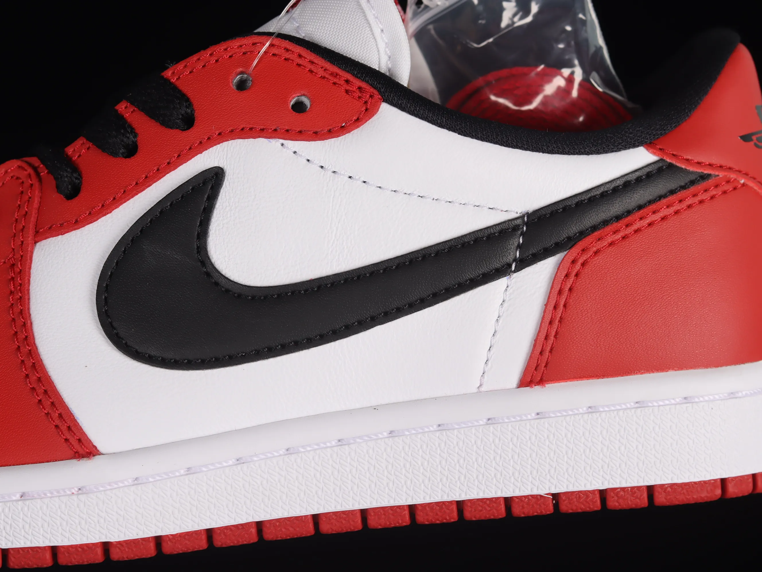 All categories Air Jordan Jordan series basketball shoes Air Jordan 1 Low pure original version Air Jordan 1 Low OG "Chicago" AJ1 Joe 1 Chicago full head layer low-top basketball shoes 705329-600